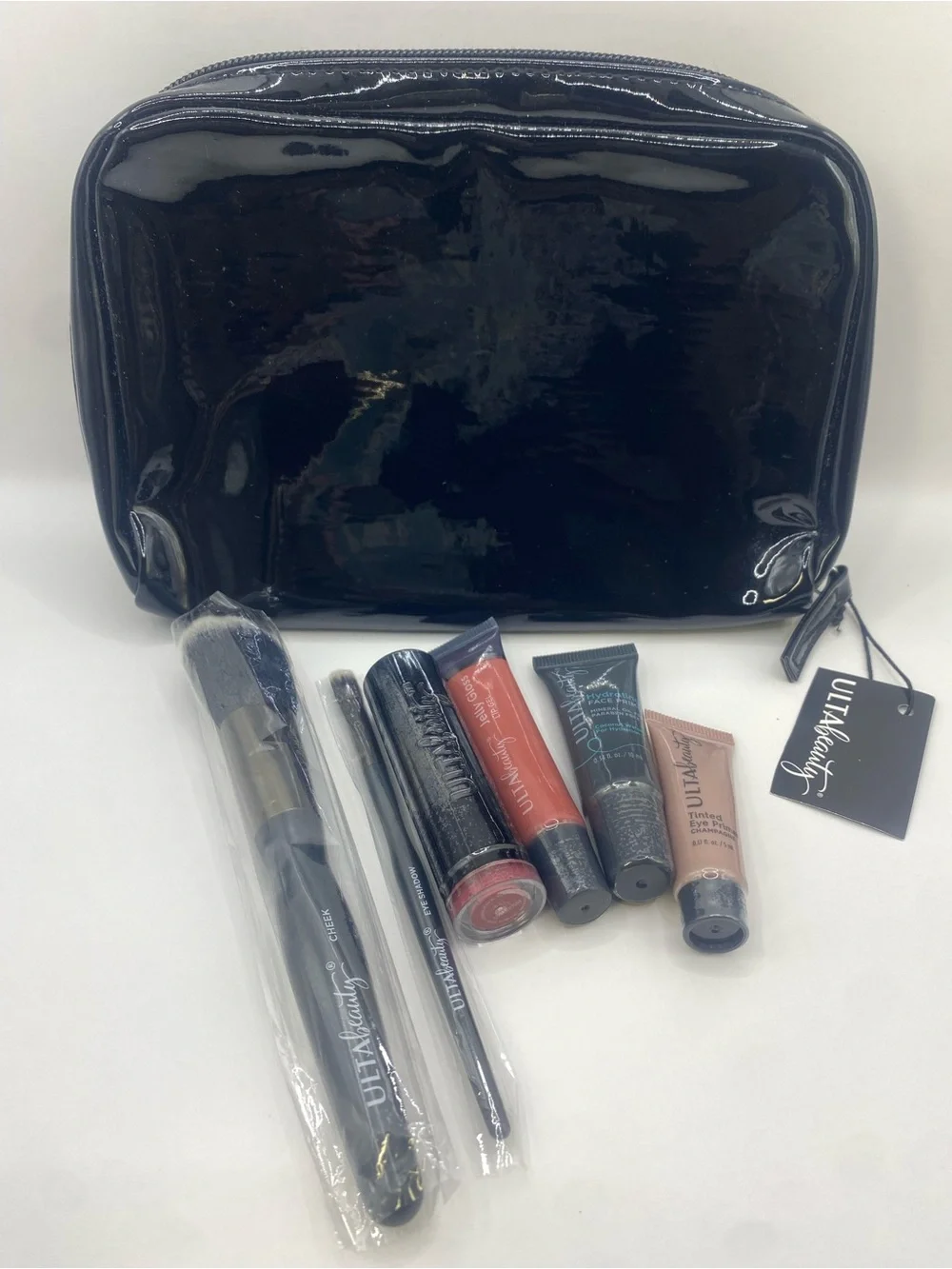 ULTA Beauty 7-Piece Makeup Lot Set w/ Cosmetic‎ Bag Brushes Lipstick Primers